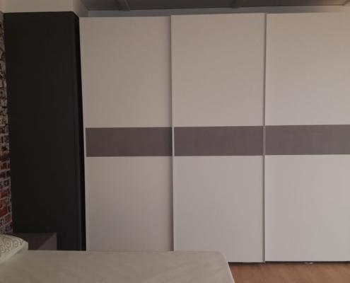 Armadio 3 ante scorrevoli (art.171) - Outlet mobili e arredamento a ... Armadio 3 ante scorrevoli (art.171) - Outlet mobili e arredamento a ...